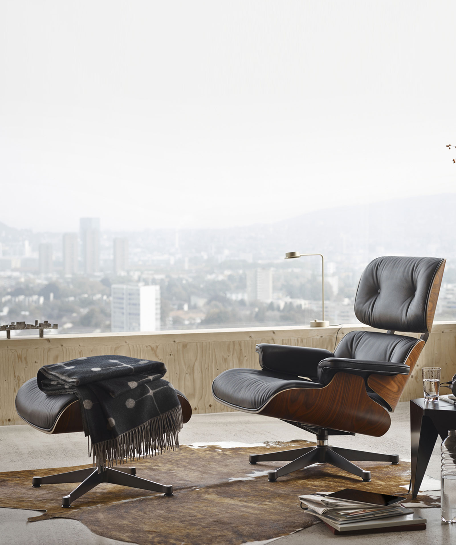 Berouw Clan Chinese kool Eames Lounge Chair VITRA Charles & Ray Eames, 1956 - design-icons.it